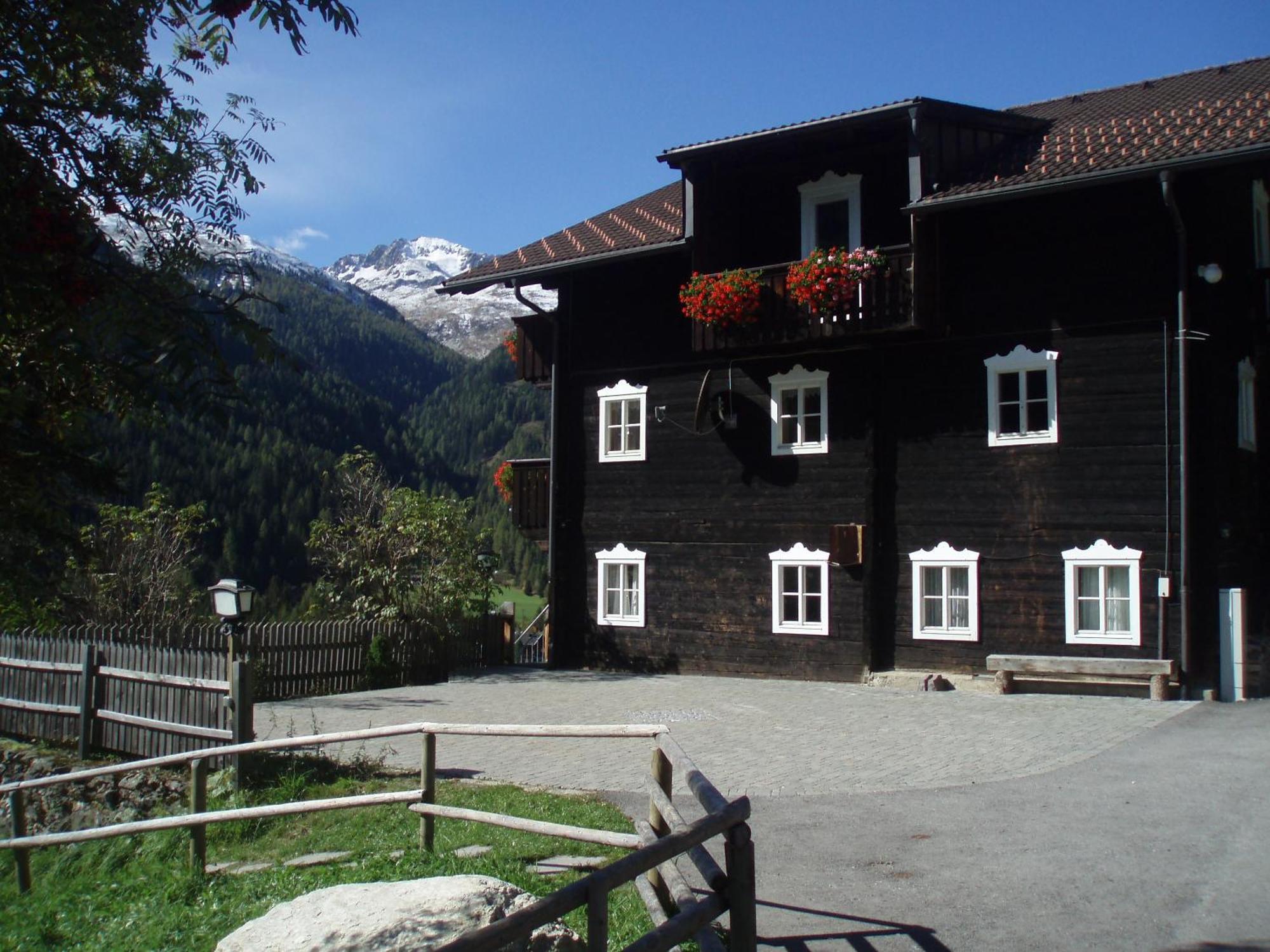 Отель Laerchenhof Санкт-Якоб-ин-Деферегген Экстерьер фото